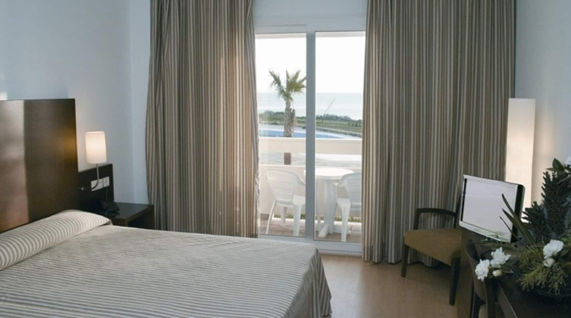 Garbi Costa Luz Hotel Conil De La Frontera Luaran gambar